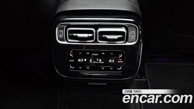 Mercedes-Benz S-Class — Фото автомобиля 16