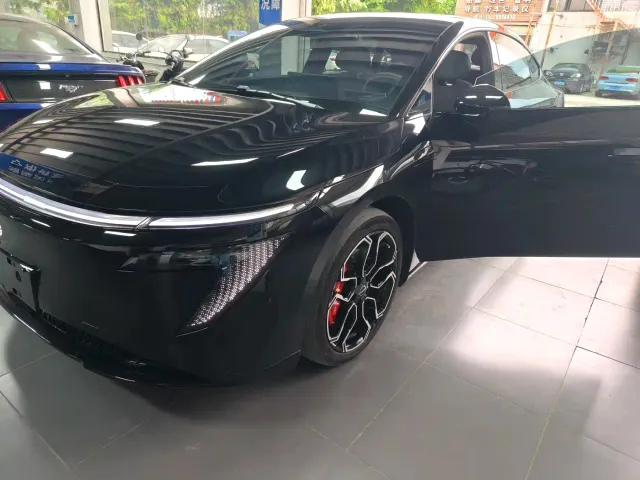 Фотография автомобиля — Nissan N7