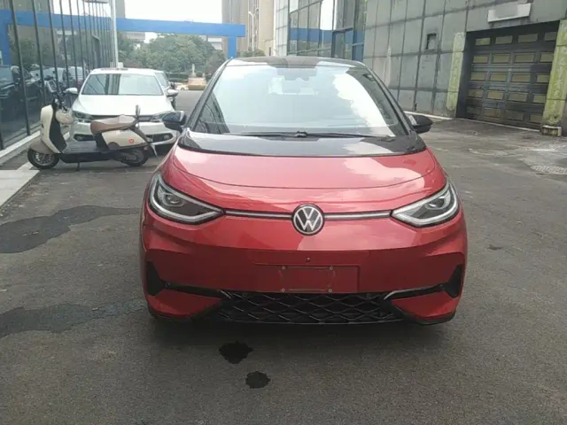 Volkswagen ID.3 — Фото автомобиля 2