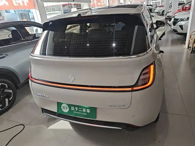 Baojun Cloud — Фото автомобиля 5