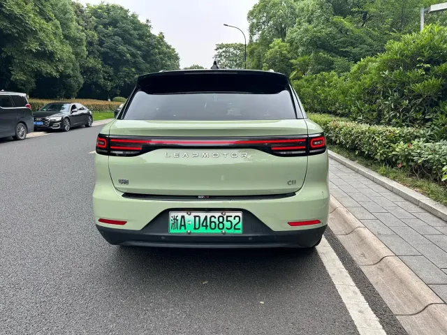 Leapmotor C11 — Фото автомобиля 5