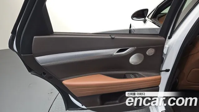Genesis G80 Бензин 3.5 турбо AWD — Фото автомобиля 24