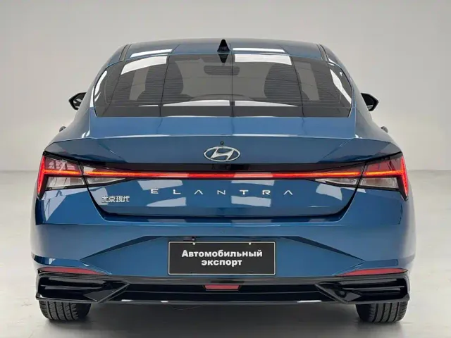 Hyundai Elantra — Фото автомобиля 9