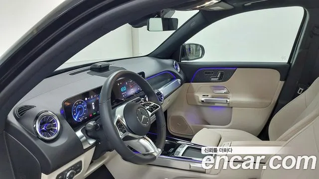 Mercedes-Benz EQB — Фото автомобиля 13