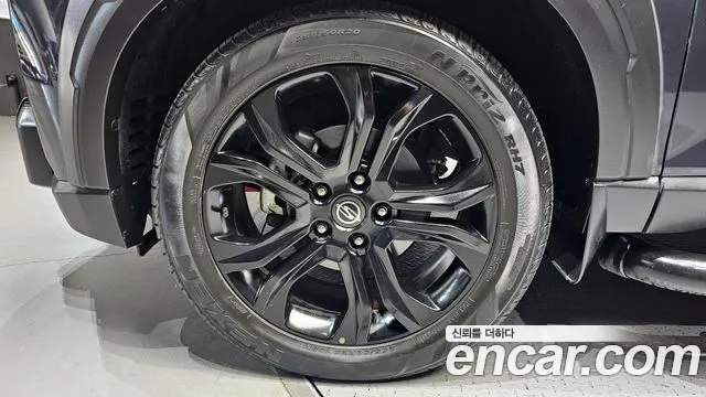 KG_Mobility_Ssangyong Rexton — Фото автомобиля 5