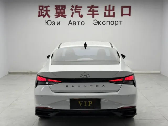 Hyundai Elantra — Фото автомобиля 7