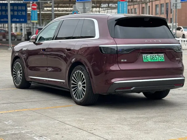 Aito M8 — Фото автомобиля 8