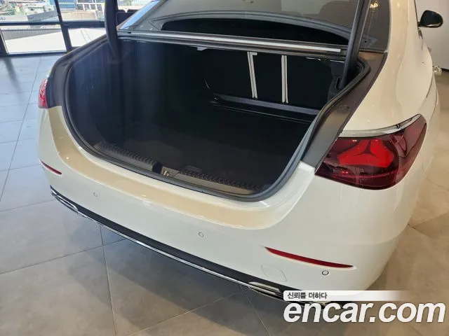 Mercedes-Benz E-Class E-класс W214 E300 4MATIC Exclusive — Фото автомобиля 10