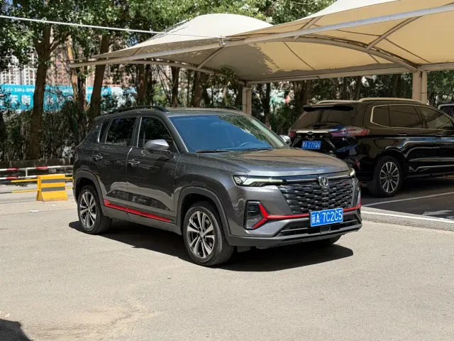 Changan CS35 Plus — Фото автомобиля 3