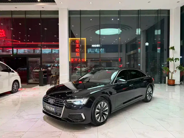 Фотография автомобиля — Audi A6L
