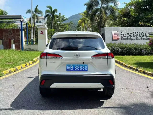 Toyota Corolla Cross — Фото автомобиля 8