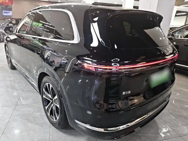 AITO Wenjie AITO M7 2026 Extended Range Ultra AWD 5-Seater — Фото автомобиля 4
