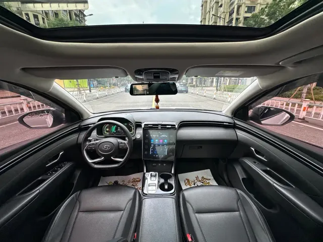 Hyundai Tucson — Фото автомобиля 5