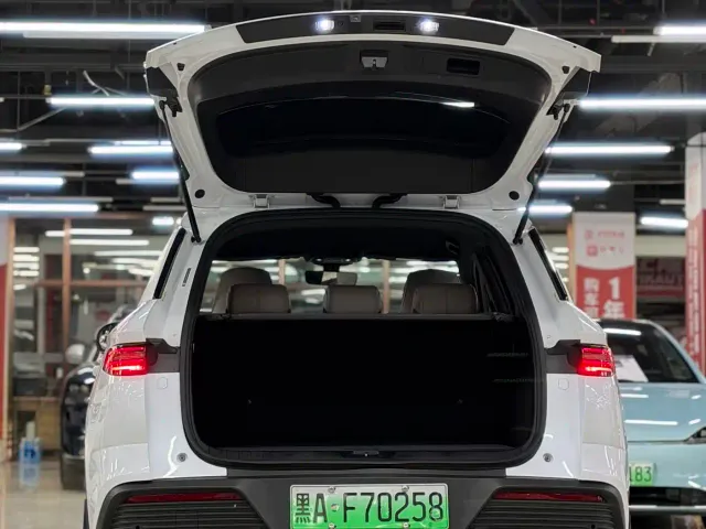 BYD Song Pro — Фото автомобиля 13