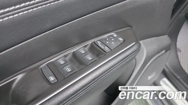 Renault-KoreaSamsung SM6 Новый SM6 — Фото автомобиля 12