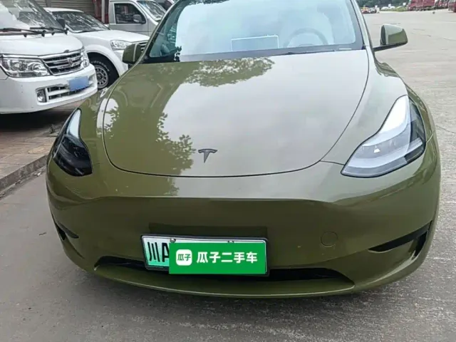 Tesla Model Y — Фото автомобиля 2
