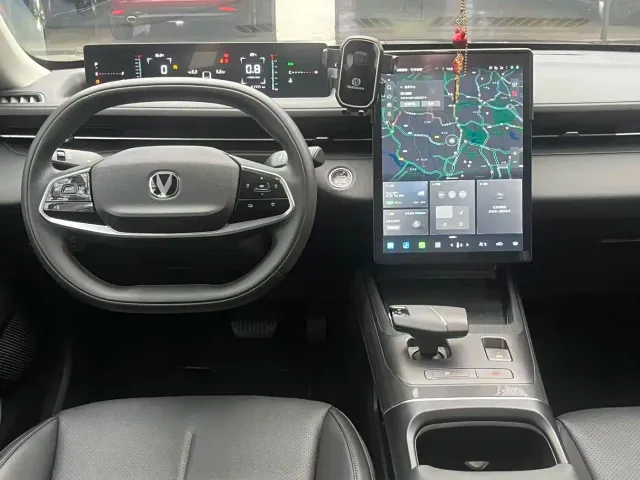 Changan Lamore — Фото автомобиля 5