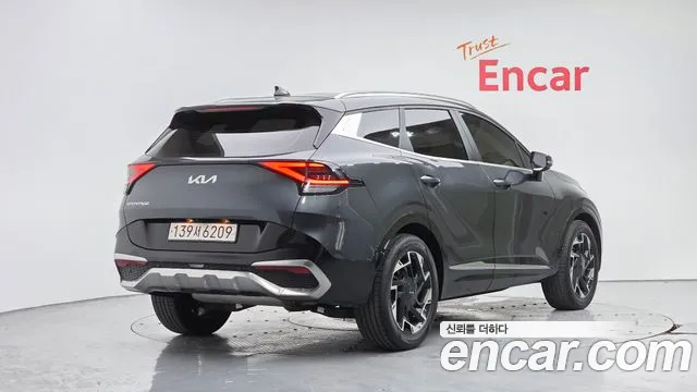 Kia Sportage Sportage 5-е поколение Бензин 1.6 турбо 2WD — Фото автомобиля 2