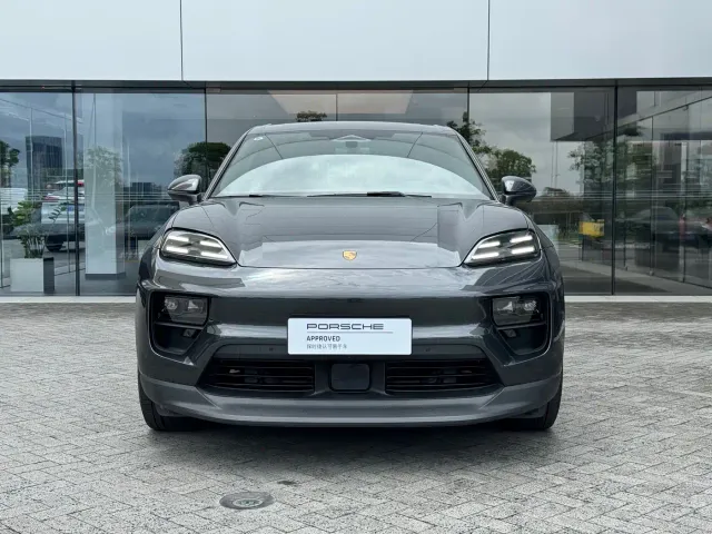 Porsche Macan EV — Фото автомобиля 3