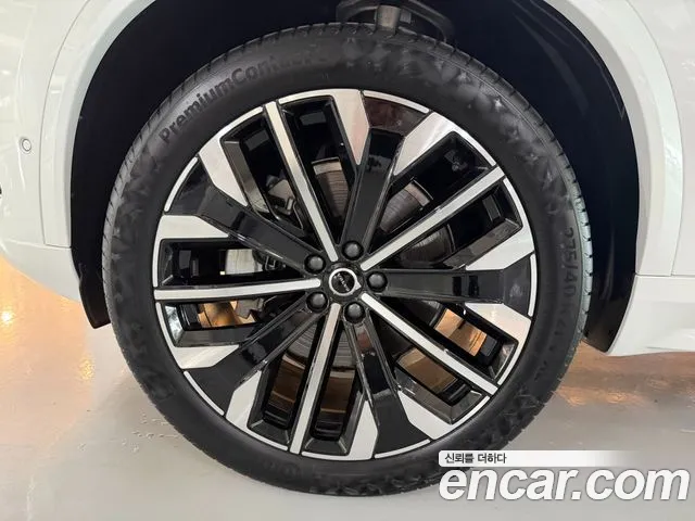 Volvo XC90 Generation 2 — Фото автомобиля 5