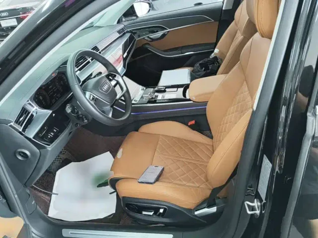 Audi A8 — Фото автомобиля 21