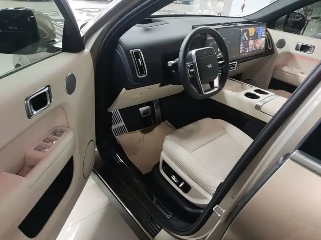 Li Auto Li Xiang L9 2023 Model Pro — Фото автомобиля 15