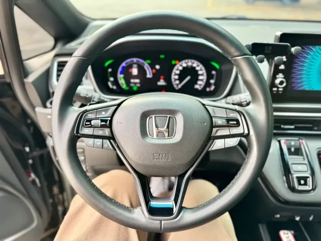 Honda Elysion — Фото автомобиля 29