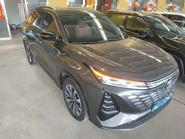 Changan CS75 Plus — Фото автомобиля 3
