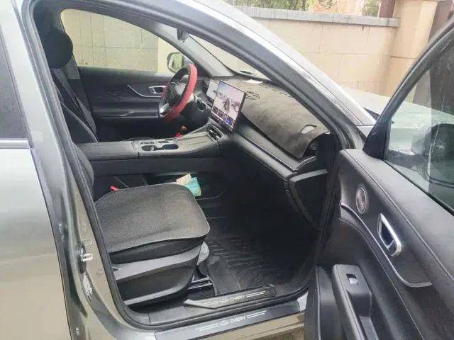 Chery Fengyun Fengyun T8 2025 Model 1.5T 130km Luxury 5-Seater — Фото автомобиля 10