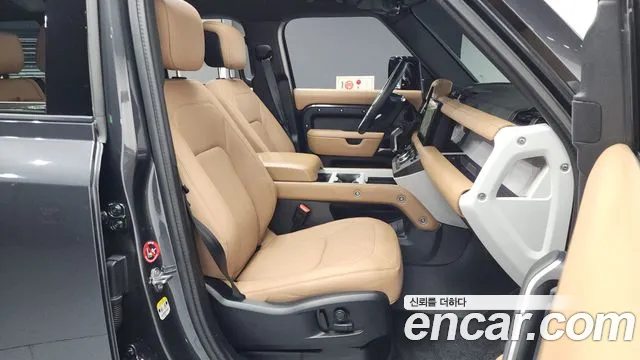 Land Rover Defender Defender (L663) 110 P300 X-Dynamic SE — Фото автомобиля 11