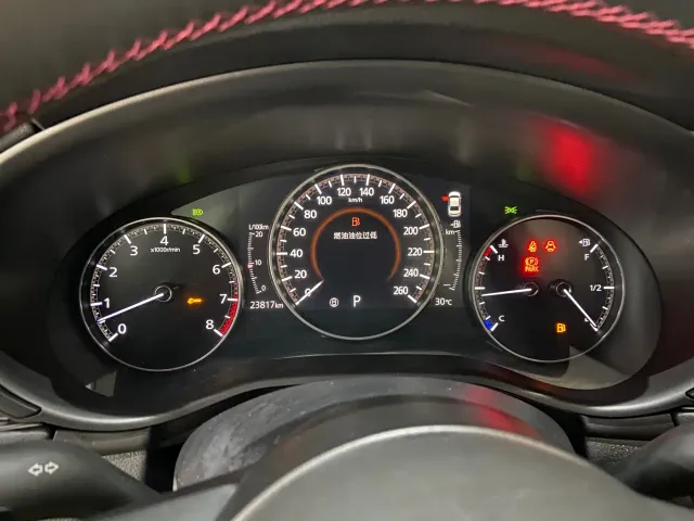 Mazda Axela — Фото автомобиля 18
