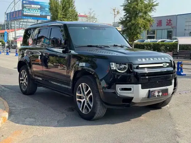 Land Rover Defender — Фото автомобиля 6