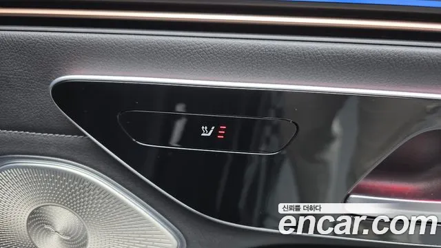 Mercedes-Benz EQS — Фото автомобиля 15