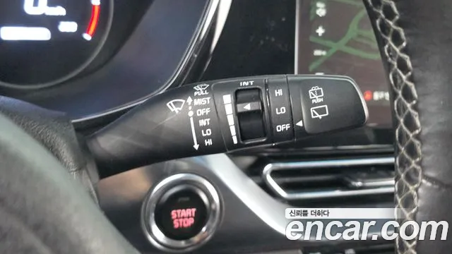 Kia Niro — Фото автомобиля 28