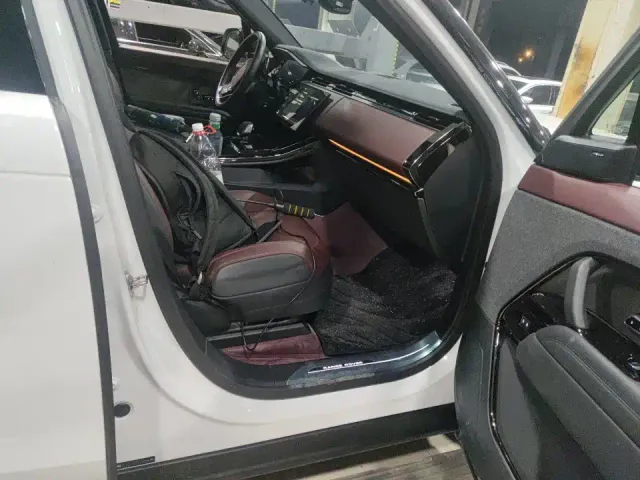 Land Rover Range Rover Sport — Фото автомобиля 12