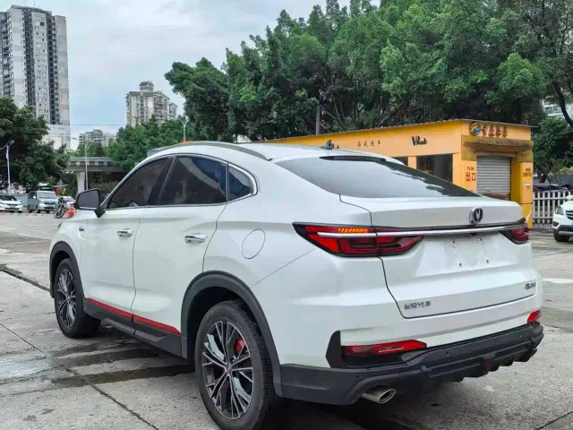 Changan CS85 COUPE — Фото автомобиля 10