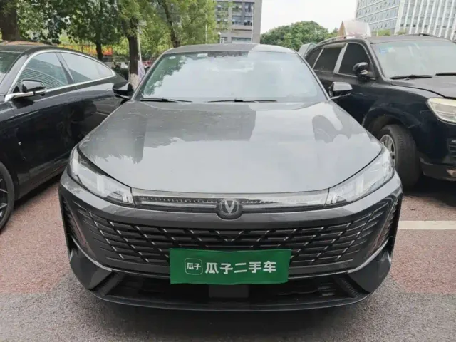 Changan Eado — Фото автомобиля 2