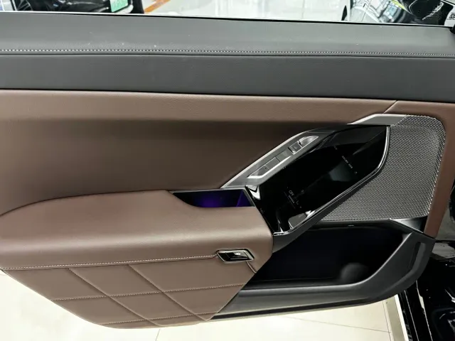 BMW 7 Series — Фото автомобиля 12