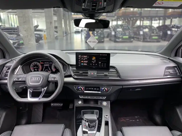 Audi Q5L — Фото автомобиля 14