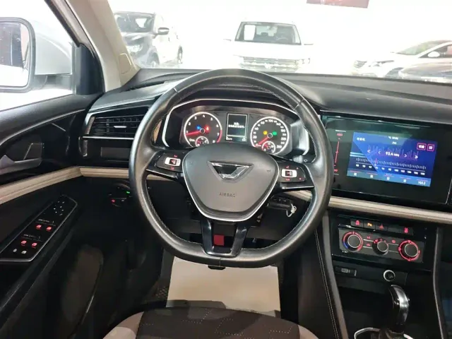 Jetta VS7 — Фото автомобиля 10
