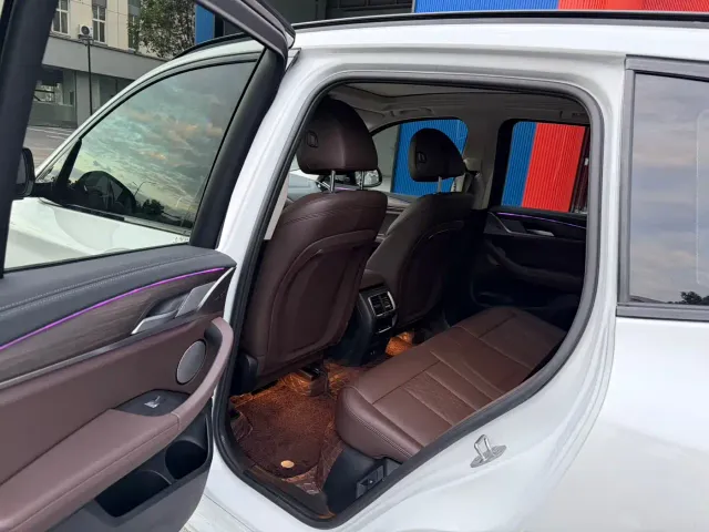 BMW X3 — Фото автомобиля 5
