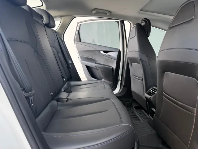 Changan Eado — Фото автомобиля 7