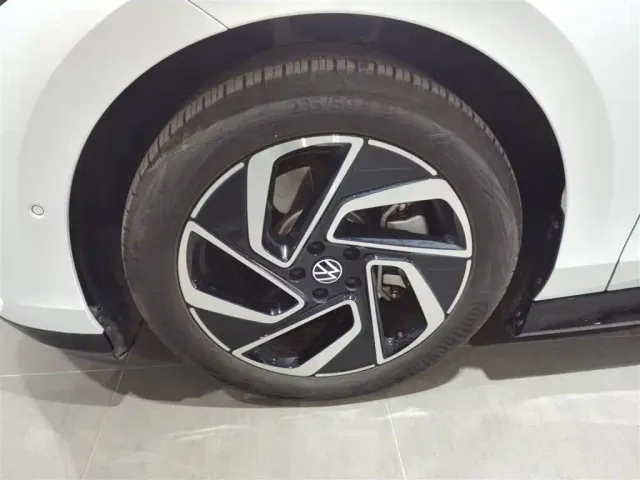 Volkswagen ID.7 Vizzion — Фото автомобиля 24