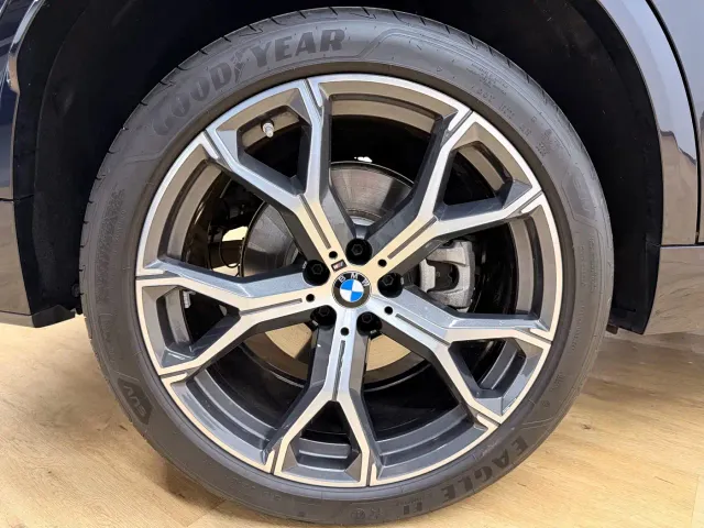 BMW X5 — Фото автомобиля 28