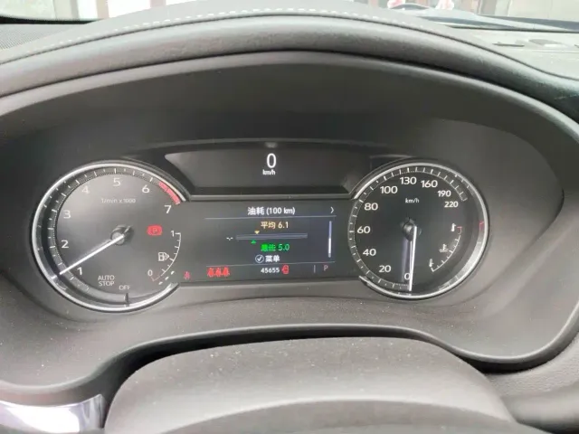 Cadillac XT4 — Фото автомобиля 9