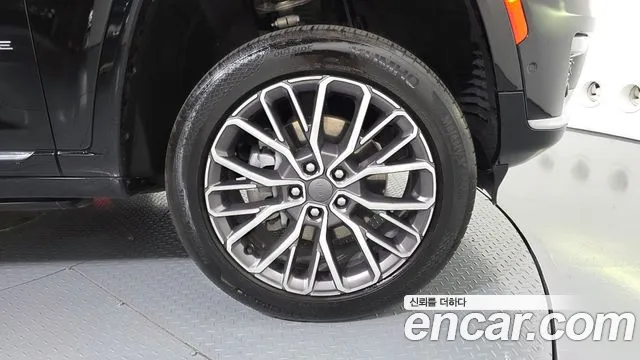 Jeep Cherokee Grand Cherokee(WL) L 3.6 Summit Reserve — Фото автомобиля 20