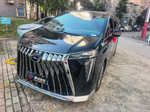Фотография автомобиля — GAC Trumpchi M8