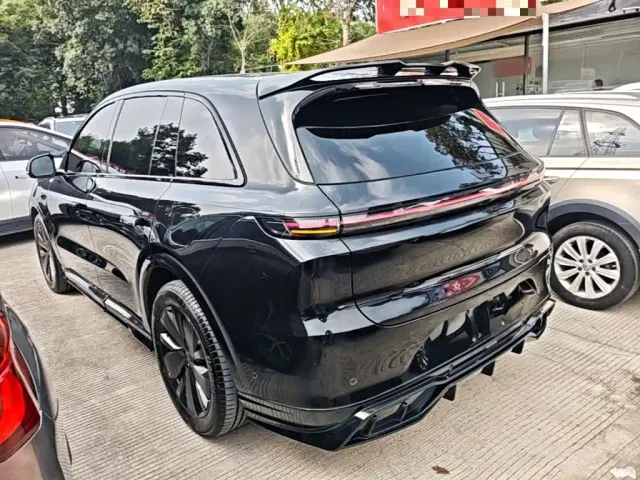 Li Auto L6 — Фото автомобиля 4