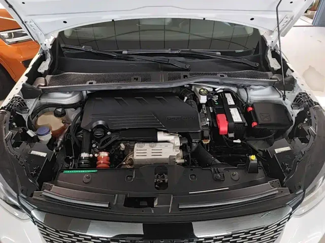 Peugeot 2008 — Фото автомобиля 19