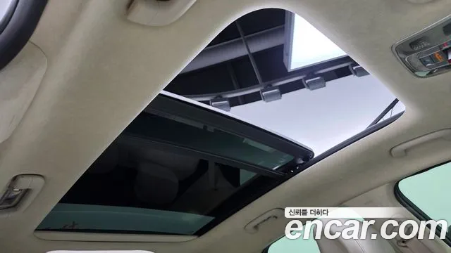 Genesis GV70 — Фото автомобиля 22